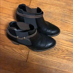 Paul Green ankle booties
